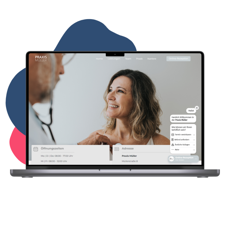 Laptop mit der Website einer Hausarztpraxis und der Online-Rezeption by Docmedico auf dem Bildschirm