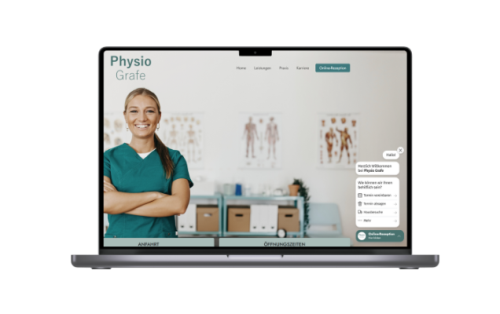 Laptop mit der Website einer Physiotherapiepraxis und der Online-Rezeption by Docmedico auf dem Bildschirm